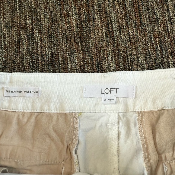 LOFT High Waist Washed Twill Shorts with Embroidered Lemons size 8 - Picture 4 of 6